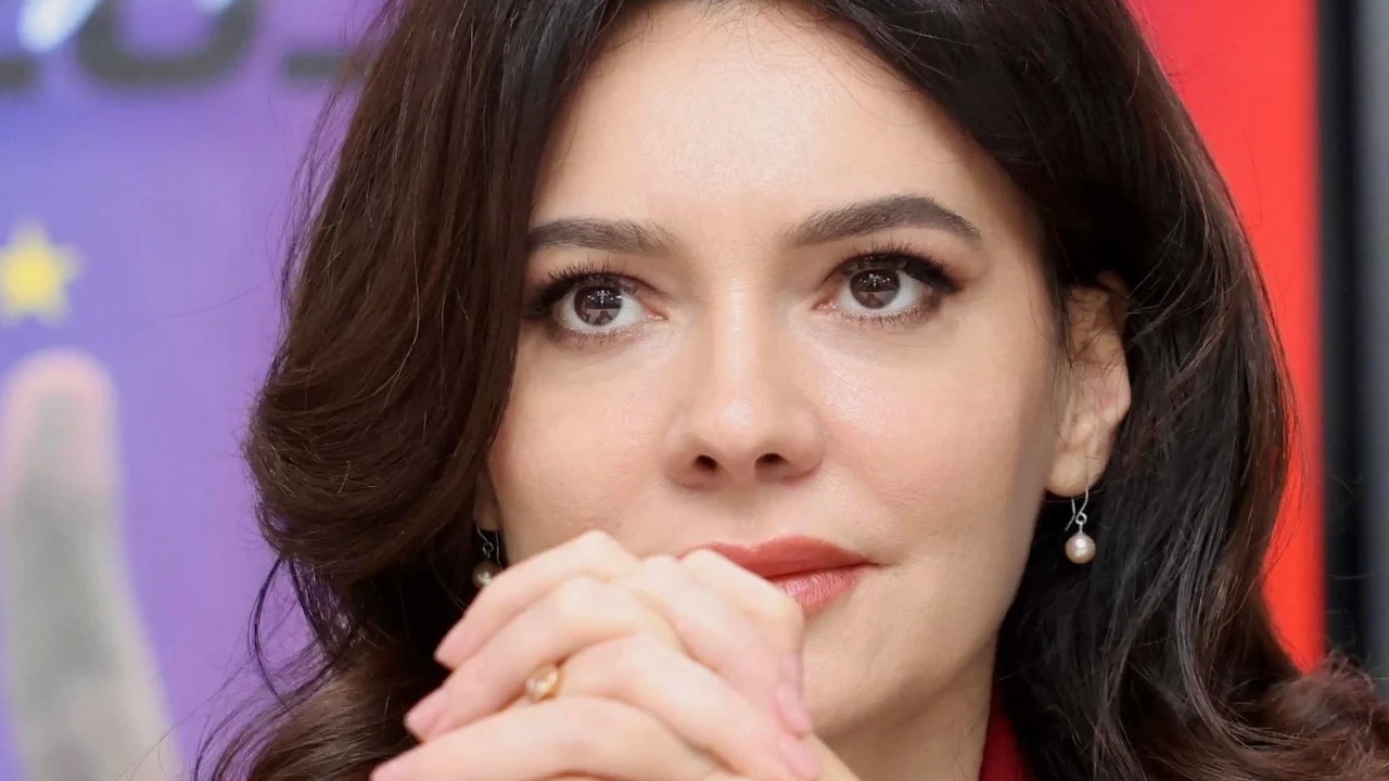 Rama e shkarkoi nga puna, Elisa Spiropali habit me reagimin..